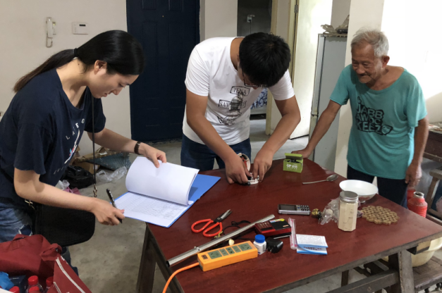 助殘服務(wù)現(xiàn)場 助殘服務(wù)現(xiàn)場